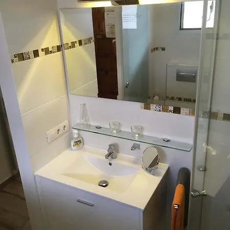 Apartament Plaza Del Charco With Rooftop Pool, Views And Fast Wi-fi Puerto de la Cruz (Tenerife)