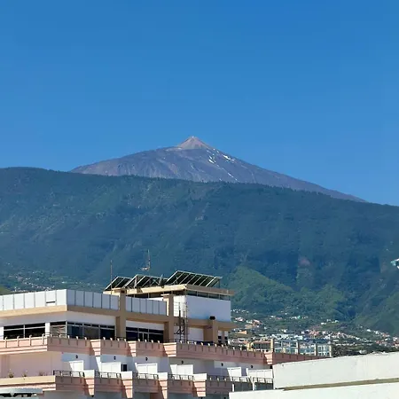 Plaza Del Charco With Rooftop Pool, Views And Fast Wi-fi Puerto de la Cruz (Tenerife)