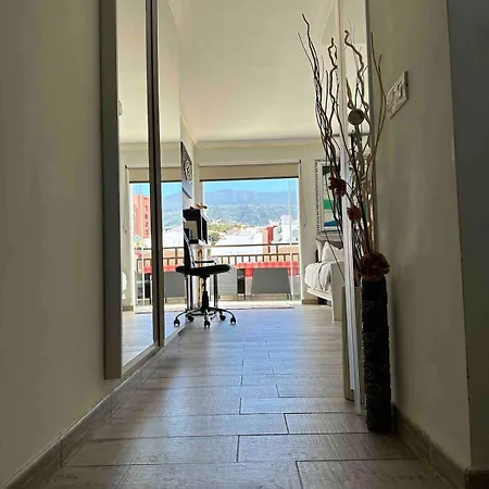 Plaza Del Charco With Rooftop Pool, Views And Fast Wi-fi Apartament Puerto de la Cruz (Tenerife)